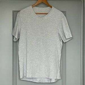 Lululemon 5 Year Basic V